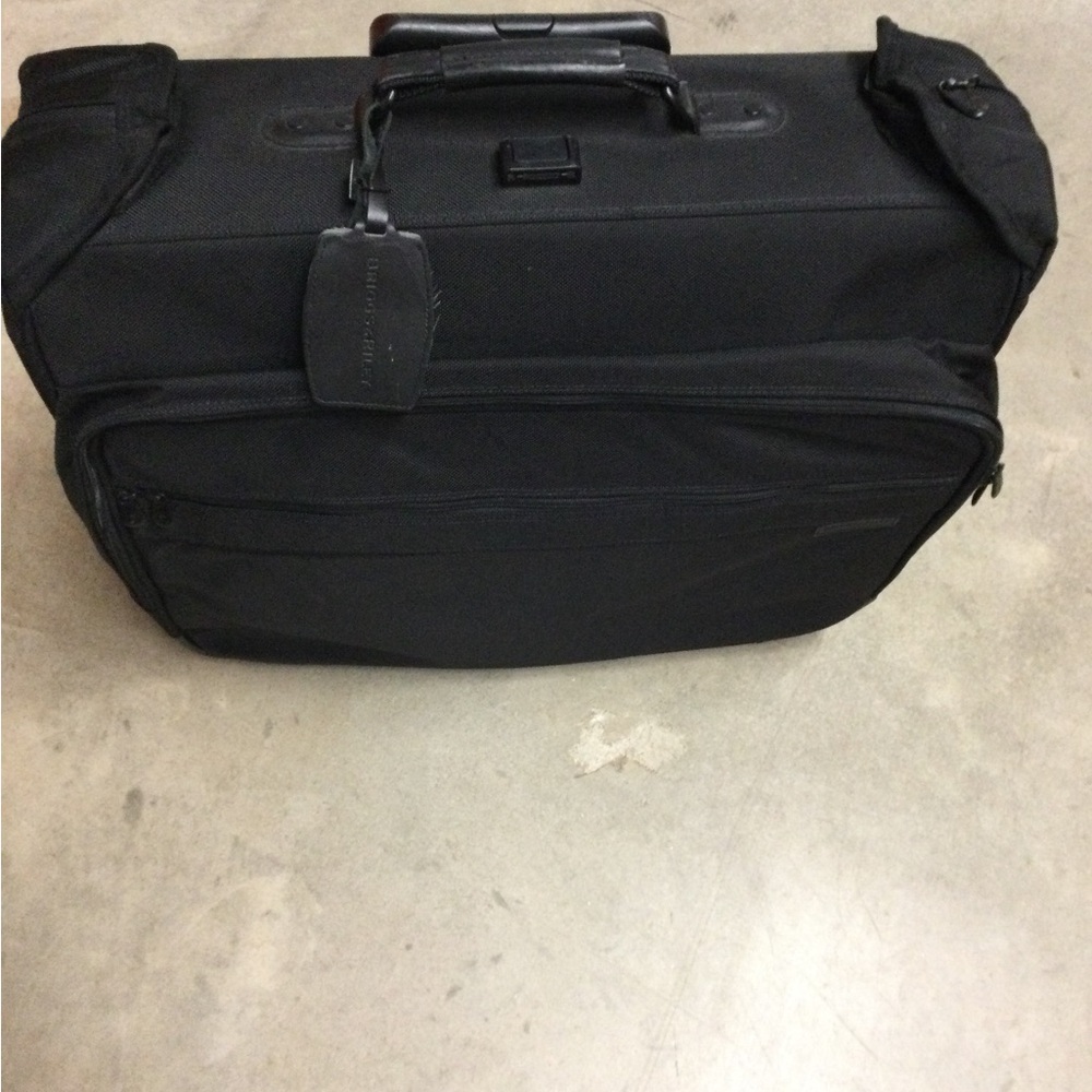 Black Men's Travel Garment Bag with Front Quick-Access Pocket